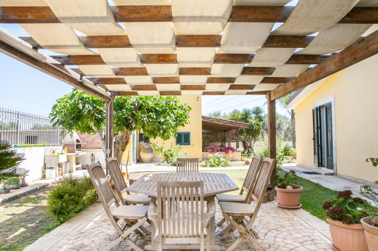 B&B I Tre Ulivi Salice Salentino Eksteriør bilde