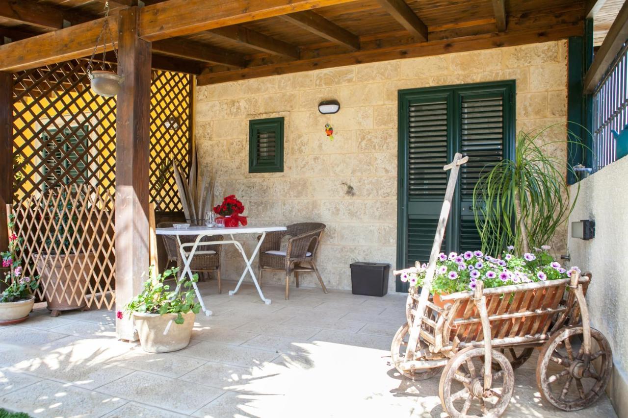 B&B I Tre Ulivi Salice Salentino Eksteriør bilde