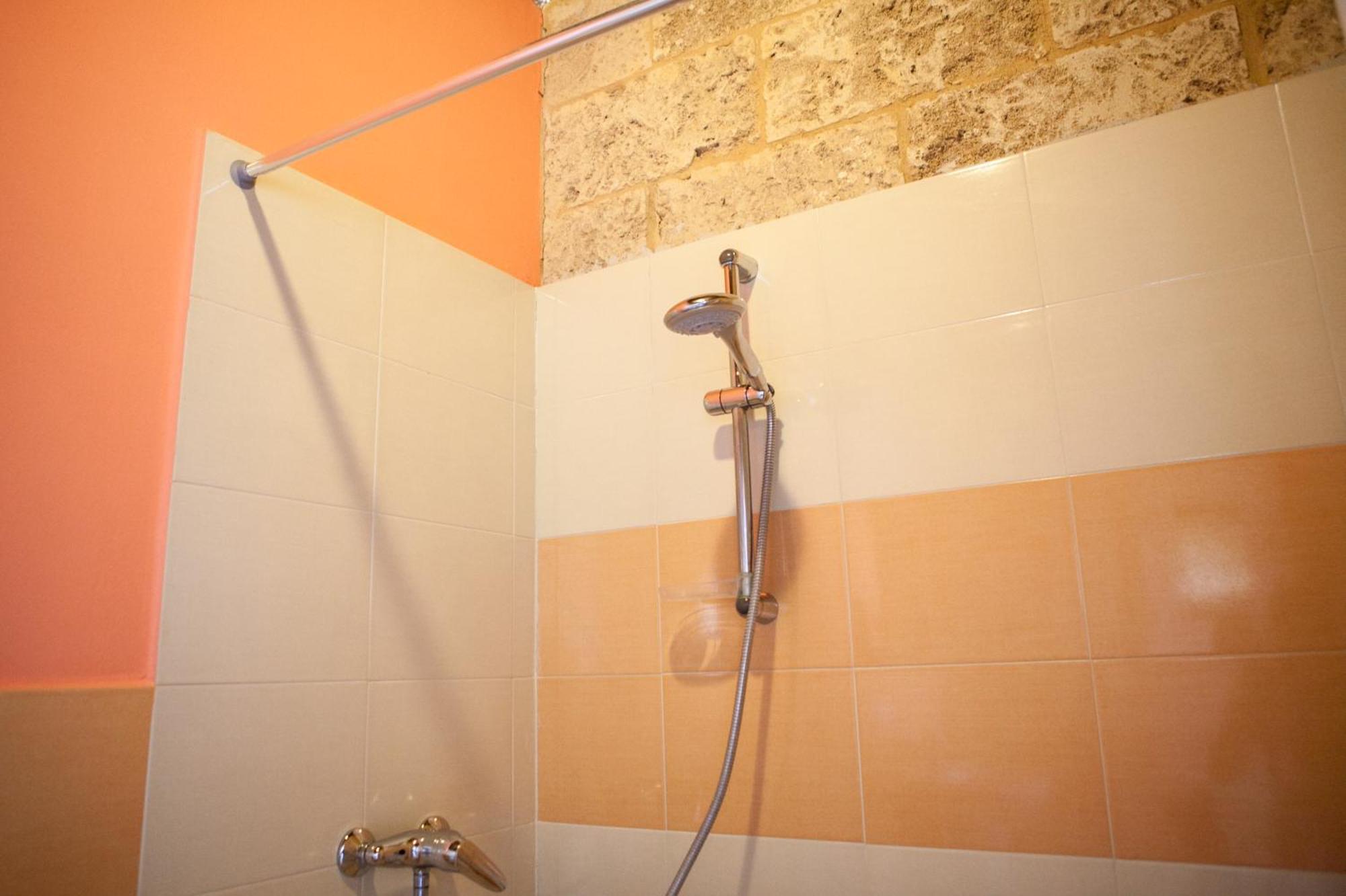 B&B I Tre Ulivi Salice Salentino Rom bilde